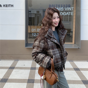 格子立领白鸭绒羽绒服图片