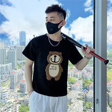 黑色