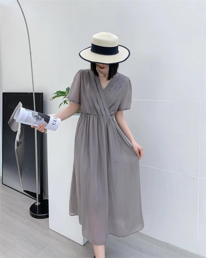 【现货】夏季新款自然收腰连衣裙，女装连衣裙，得瑟空间