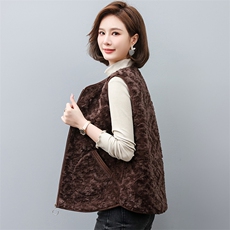 仿羊羔绒马甲女2022秋冬新品时尚宽松大码百搭中年妈妈装，女装大码女装，奕阳依阁