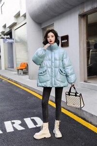 新款羽绒服图片