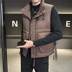 店主风立领羽绒马夹男休闲日系保暖外套马甲羽绒服YR58165-P110，男装羽绒服，电商A413