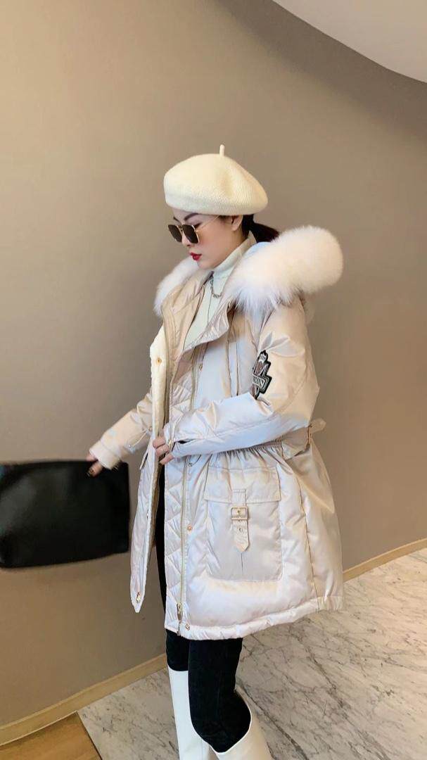 【现货】大毛领时尚显瘦羽绒服，女装羽绒服，名怡