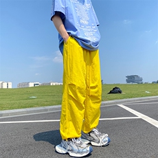 黄色