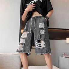 黑色