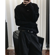 黑色