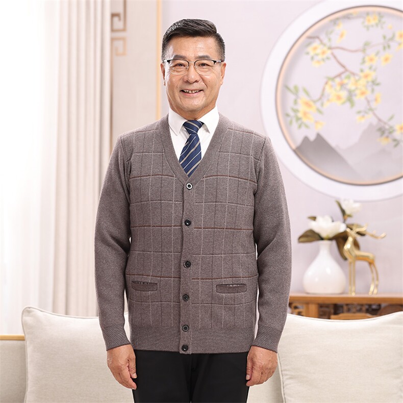 2024年秋季中老年休闲竖格款长袖和马甲男装，男装中老年男装，亚东羊绒制品