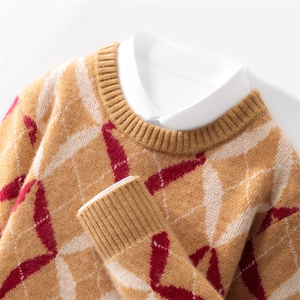 时尚男士秋冬新款羊毛菱形拼色圆领毛衣高品质保暖舒适商务休闲图片