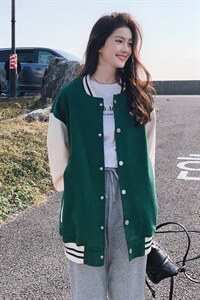 主推现货休闲拼色棒球服时尚印花短外套图片