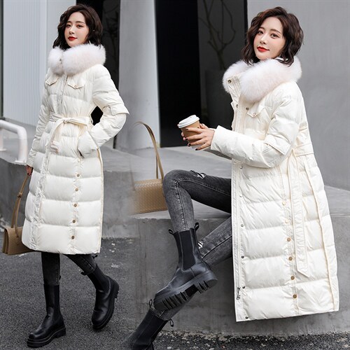 2021年冬季新款收腰显瘦立领大毛领中长款羽绒服，女装羽绒服，奕薇雅