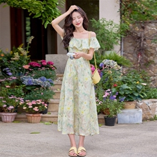 一字肩荷叶边连衣裙女夏新款绝美度假风修身显瘦甜美减龄印花长裙，女装连衣裙，艾贝斯