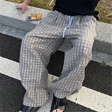灰色