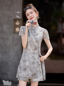 新中式国风套装女2025夏新款斜襟盘扣刺绣改良旗袍上衣短裤两件套图片