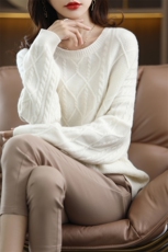 秋冬新款羊毛衫女宽松圆领复古羊绒毛衣内搭针织打底衫短款，女装羊毛衫，美雪羊绒