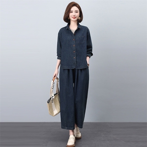 牛仔套装女2025年春秋新款时尚休闲宽松减龄洋气妈妈阔腿裤两件套图片