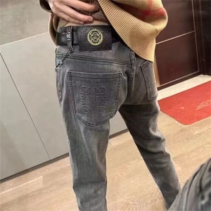 新款刺绣印花美人头牛仔裤男潮男穿搭修身小脚裤百搭九分裤子