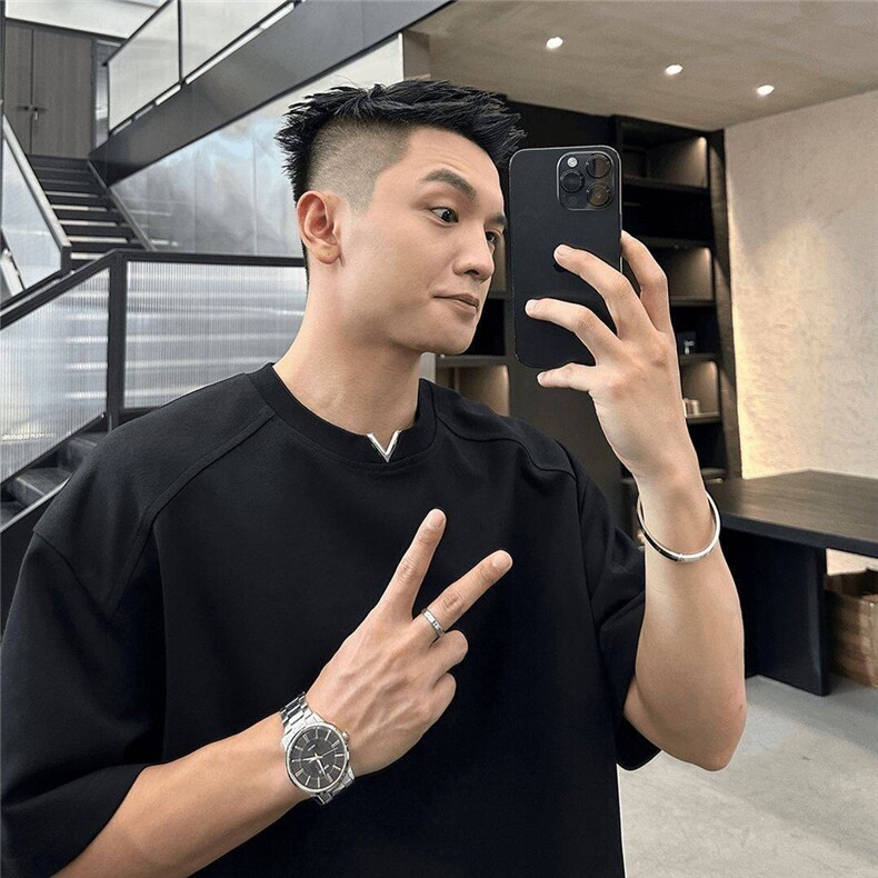 【有货】DAT07-特P33显肩宽小V设计款春夏男士短袖T恤高级感半袖,男装T恤,星座603-2