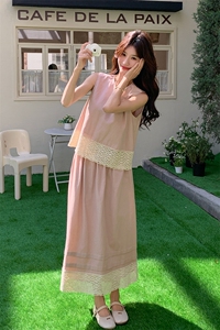 2025夏季女新款粉色初恋风法式温柔气质蕾丝拼接背心半身裙两件套图片