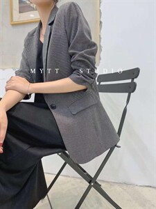 秋款西服图片