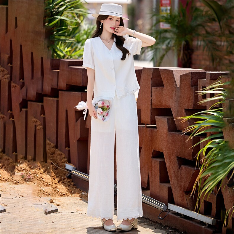 巨好看松弛感棉麻V领女夏2026夏新款高腰阔腿裤套装减龄女两件套,女装套装/套裙,意芙
