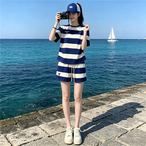 潮流休闲时尚运动套装女夏季新款洋气减龄圆领短袖休闲短裤两件套图片 潮流休闲时尚运动套装女夏季新款洋气减龄圆领短袖休闲短裤两件套图片