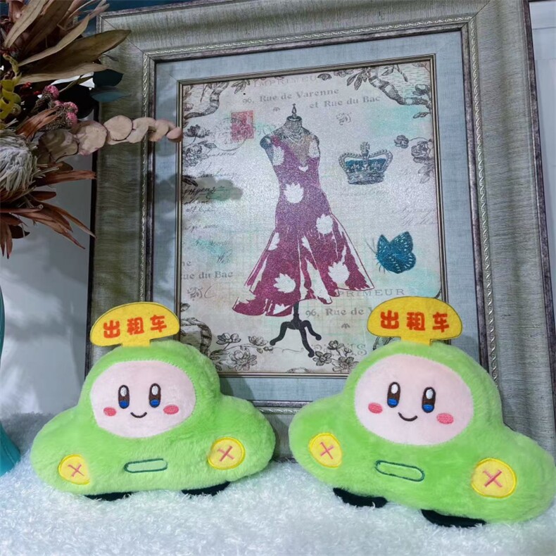 可爱出租车精品爆款毛绒玩具八寸娃娃机汽车公仔玩偶，大拇指毛绒玩具