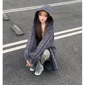 美式格纹防晒连帽衬衫男女2025夏季慵懒风防晒衬衣情侣长袖外套,深卡其色小香风短外套搭配图片