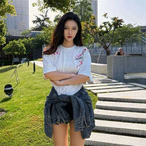 万针全刺绣工艺抖音得物高品质260克重磅纯棉双纱美式高街短袖T恤图片