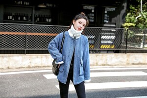 牛仔外套！图片