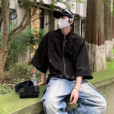 黑色