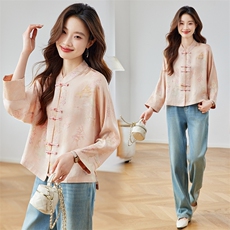 新中式国风盘扣短外套女2025春季新款气质提花名媛高级感唐装上衣，女装短外套，新依时派