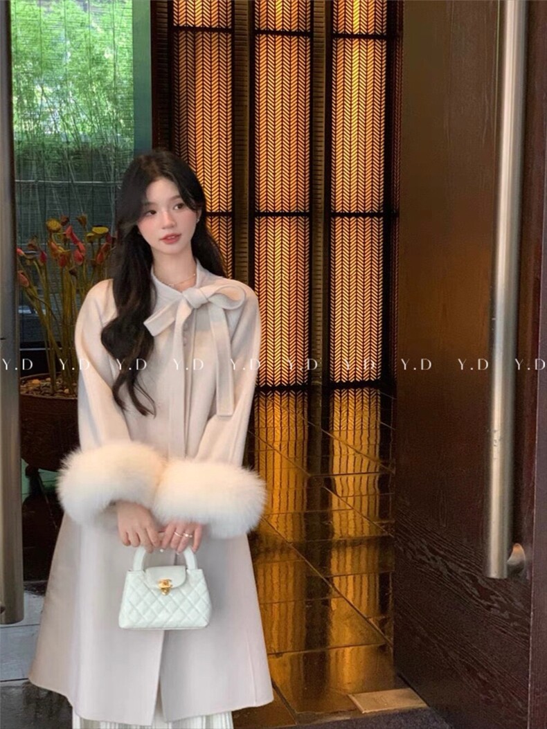 【依嘟】高级感红色狐狸毛蝴蝶结2025秋冬女羊毛外套(配可拆,女装双面呢大衣,依嘟服饰