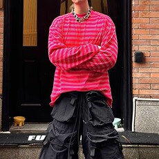 白鹿同款红色条纹字母贴标美拉德色圆领长袖T恤宽松休闲百搭上衣，男装T恤，星座506A