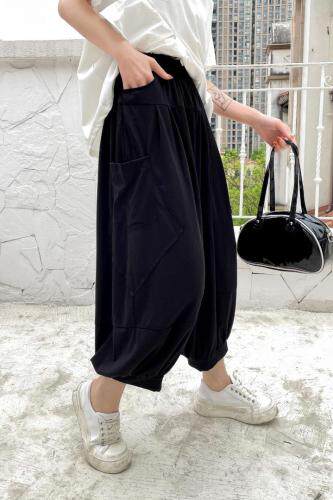 设计款上衣黑白两色，特色灯笼裤现货，MLXL，女装，弗气