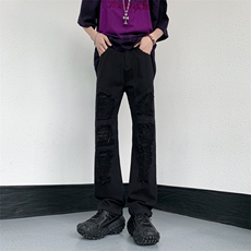 黑色