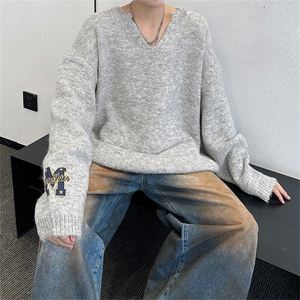 秋冬美式复古V领简约刺绣毛衣男女宽松休闲慵懒风百搭针织衫上衣,宽松黄色皮衣外套怎么搭配好看图片