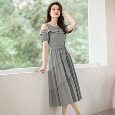 露肩气质连衣裙2026夏季新款收腰显瘦时尚减龄遮肚显瘦中长款裙子，女装连衣裙，超越