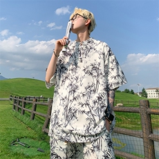 米白色