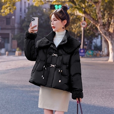 【现货放心推】2024冬仿羊羔毛拼接金属盘扣美拉德风羽绒服90白鸭绒，女装羽绒服，雅静靓衣