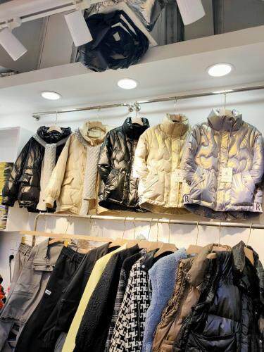 羽绒服，羽绒棉，都爆，女装羽绒服，时尚靓姿