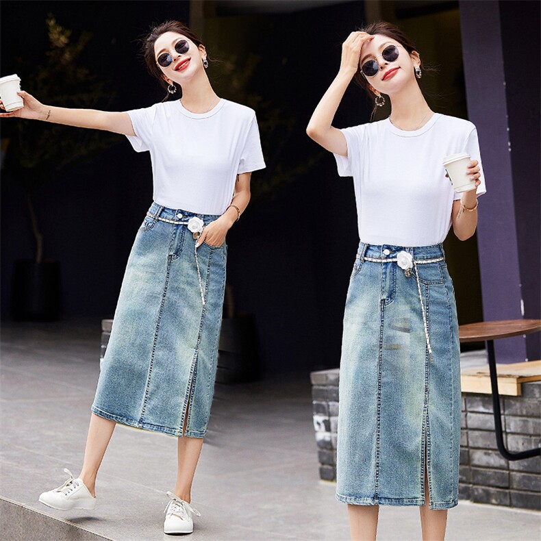 现货淑女浅色开叉牛仔半身裙2025夏季新款花朵链条韩版A字包臀裙,女装套装/套裙,跑量工厂店