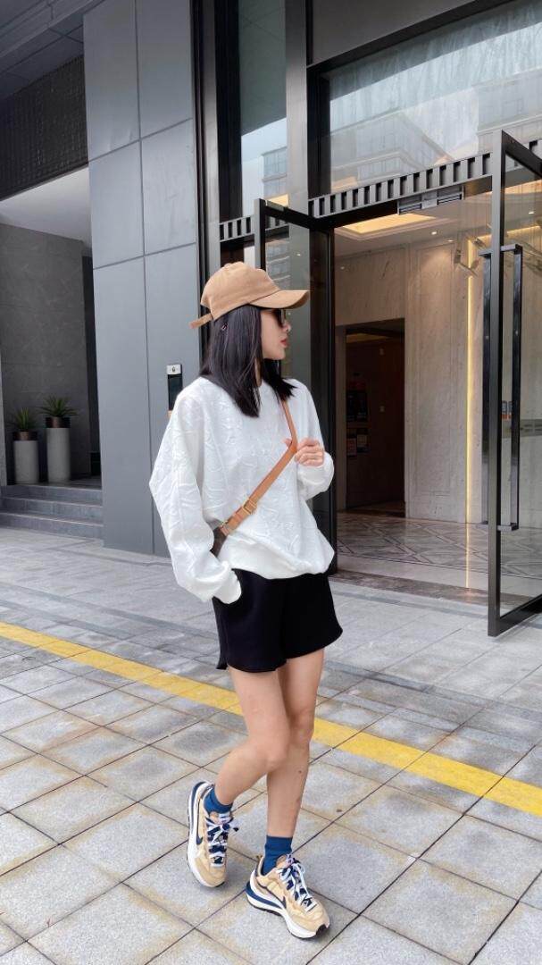 新面料光版卫衣，女装卫衣/绒衫，LL+