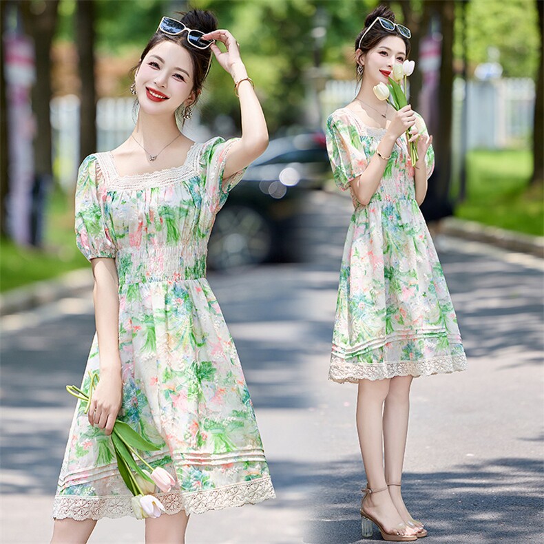 蕾丝边方领泡泡袖碎花连衣裙女夏季新款油画花色甜美长裙高腰裙子,女装连衣裙,星期衣