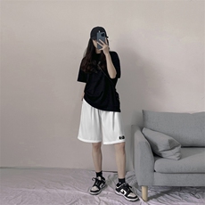 白色