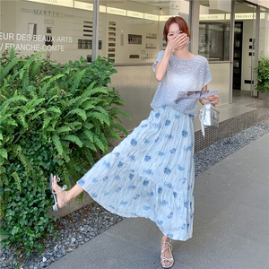 夏日绝美小裙子套装女2025新款独特气质针织镂空上衣半身裙两件套图片