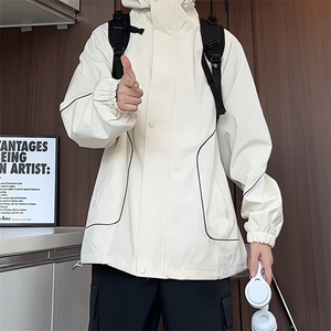 JK103/P65秋装冲锋衣防水夹克男款潮宽松大码连帽外套图片