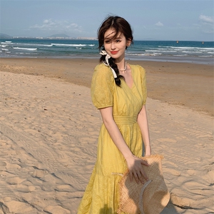 泡泡袖V领连衣裙女2025夏季新款收腰显瘦气质法式桔梗初恋长裙图片