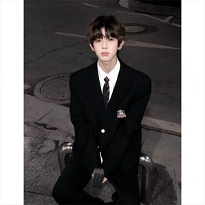 日系复古dk制服男徽章黑色西装外套男高级感学院风休闲西服潮图片
