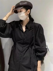 收腰衬衣图片
