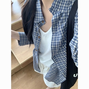 韩系蓝色显白格子衬衫外套女秋季慵懒风衬衣宽松休闲外搭开衫上衣图片